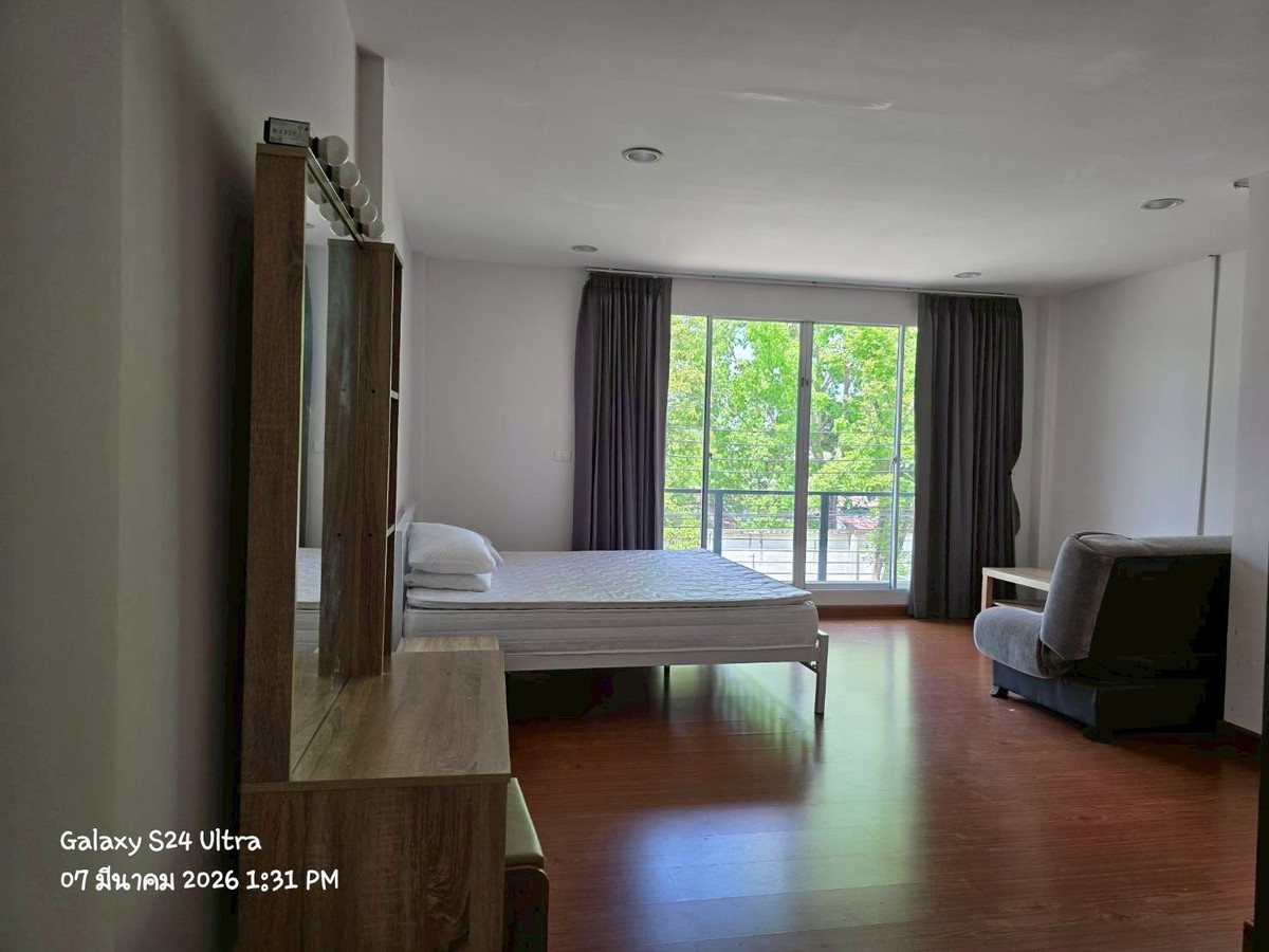 For RentTownhomeEakachai, Bang Bon : 27,000 baht for rent, newly decorated!! Single house mood