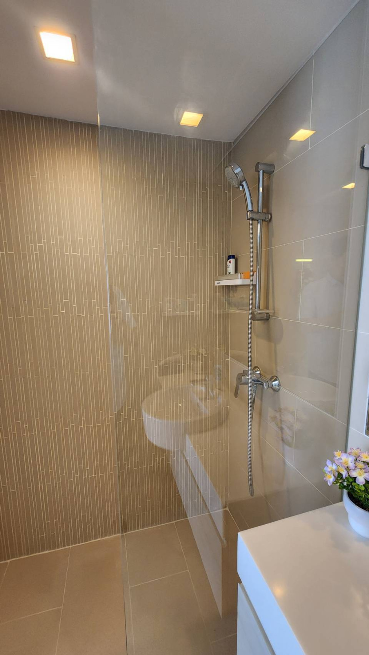 ให้เช่าคอนโดแจ้งวัฒนะ เมืองทอง : ให้เช่าคอนโด ดับเบิ้ล เลค คอนโดมิเนียม 2 ใกล้ อิมแพ็ค เมืองทองธานี เพียง 3 นาที