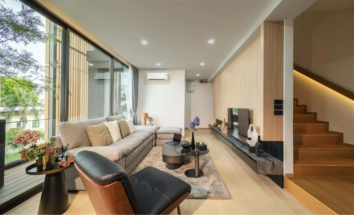 ขายทาวน์โฮมลาดพร้าว101 แฮปปี้แลนด์ : ขายทาวน์โฮมหรู ARBOR URBAN ลาดพร้าว | 485 ตร.ม. ติด MRT มหาดไทย 50 ม. หลังมุม มีลิฟต์ ตกแต่งแบบ Fully-furnished พร้อมเครื่องใช้ไฟฟ้า พร้อมอยู่ "ที่สุดของความเป็นส่วนตัวและทำเลศักยภาพ เดินไปขึ้นรถไฟฟ้าได้ใน 1 นาที"