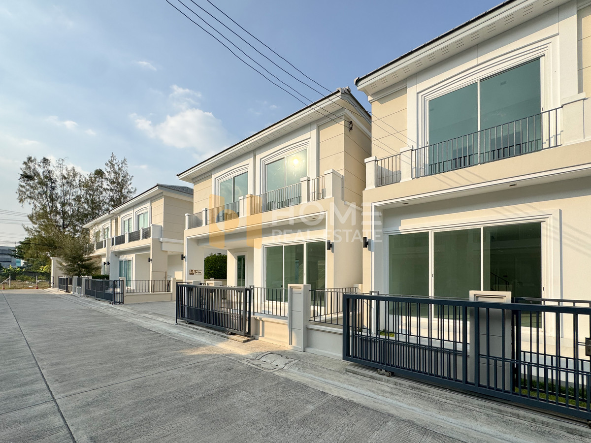 For SaleLadkrabang, Suwannaphum Airport : Semi-Detached House Windermere by Baan Viralpath / 3 Bedrooms (FOR SALE) FON285