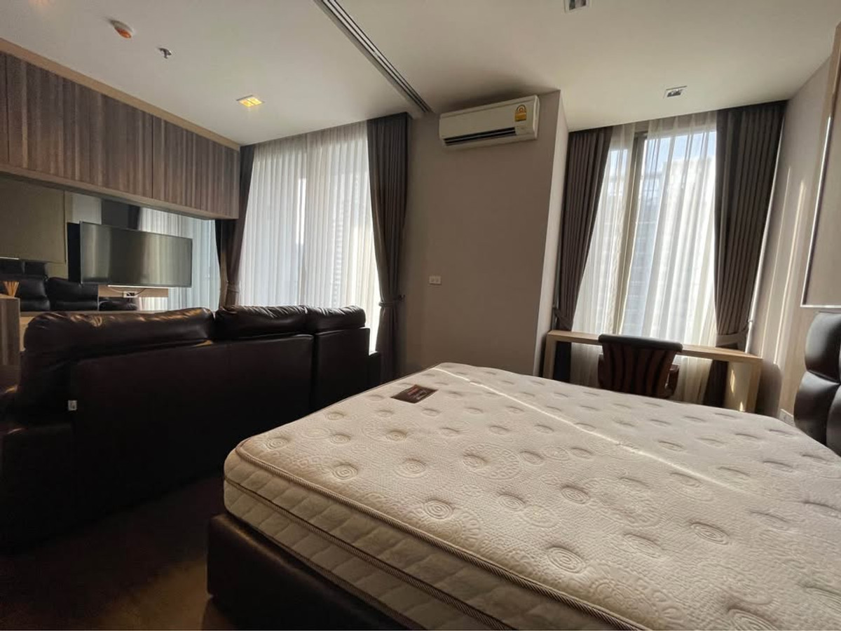 ให้เช่าคอนโดสาทร นราธิวาส : Nara 9【𝐑𝐄𝐍𝐓】🔥ห้องโมเดิร์นลักชู เฟอร์บิ้วอินดูภูมิฐาน🔥 ติดต่อไลน์ไอดี: @hacondo