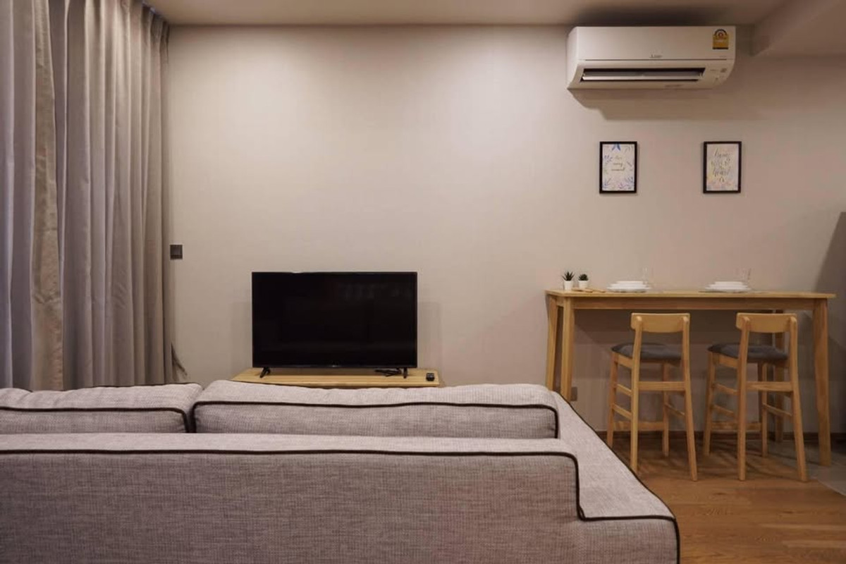 ขายคอนโดราชเทวี พญาไท : Q Chidlom Phetchaburi【𝐒𝐄𝐋𝐋 & 𝐑𝐄𝐍𝐓】🔥เสน่ห์มูจิสบายตา คุมโทน Neat & Neutral สำหรับคนรักพื้นที่โล่ง🔥 ติดต่อไลน์ไอดี: @hacondo