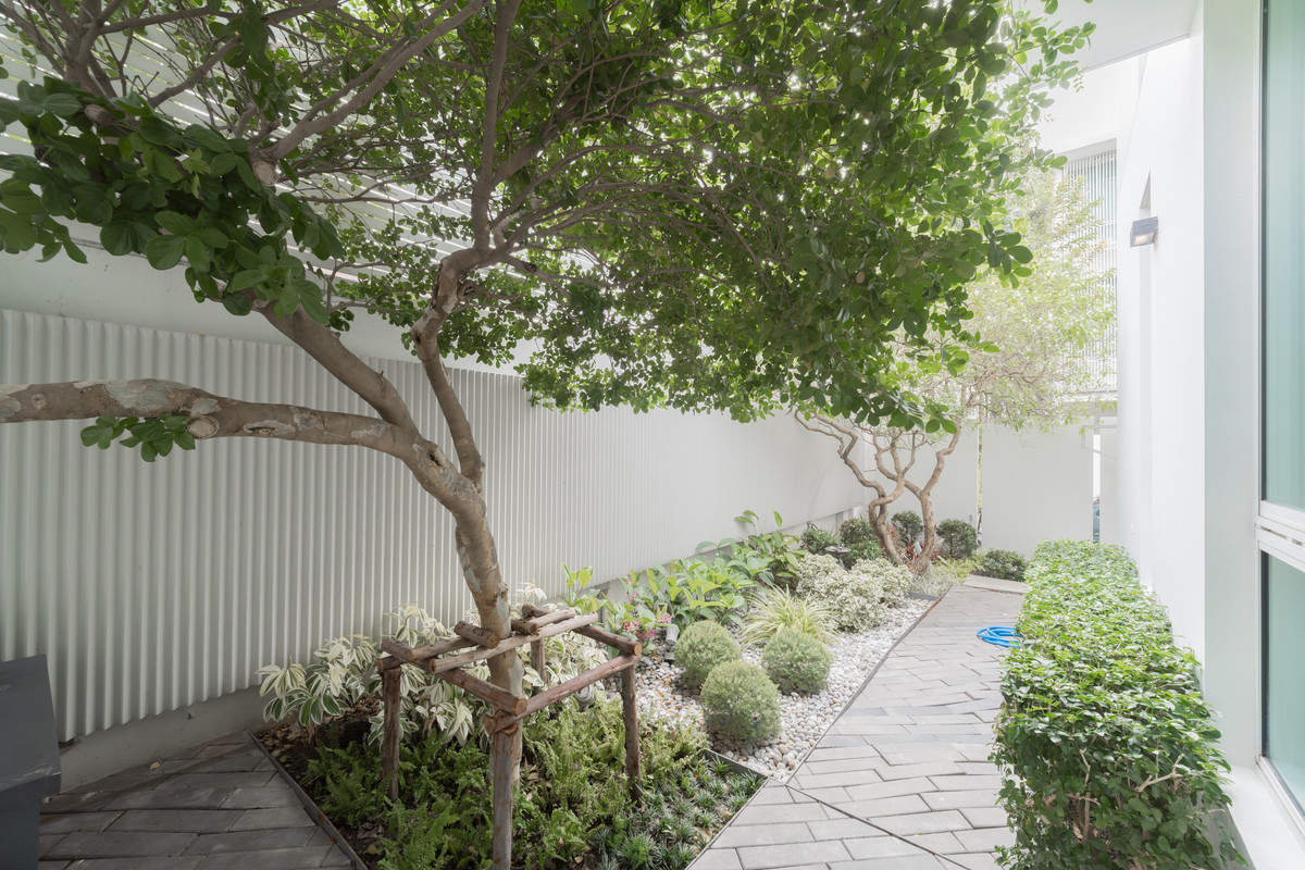 ขายบ้านเลียบทางด่วนรามอินทรา : ขายบ้านหรู VIVE เอกมัย–รามอินทรา ตกแต่งใหม่ พร้อมเข้าอยู่  พื้นที่กว้าง ฟังก์ชันครบ