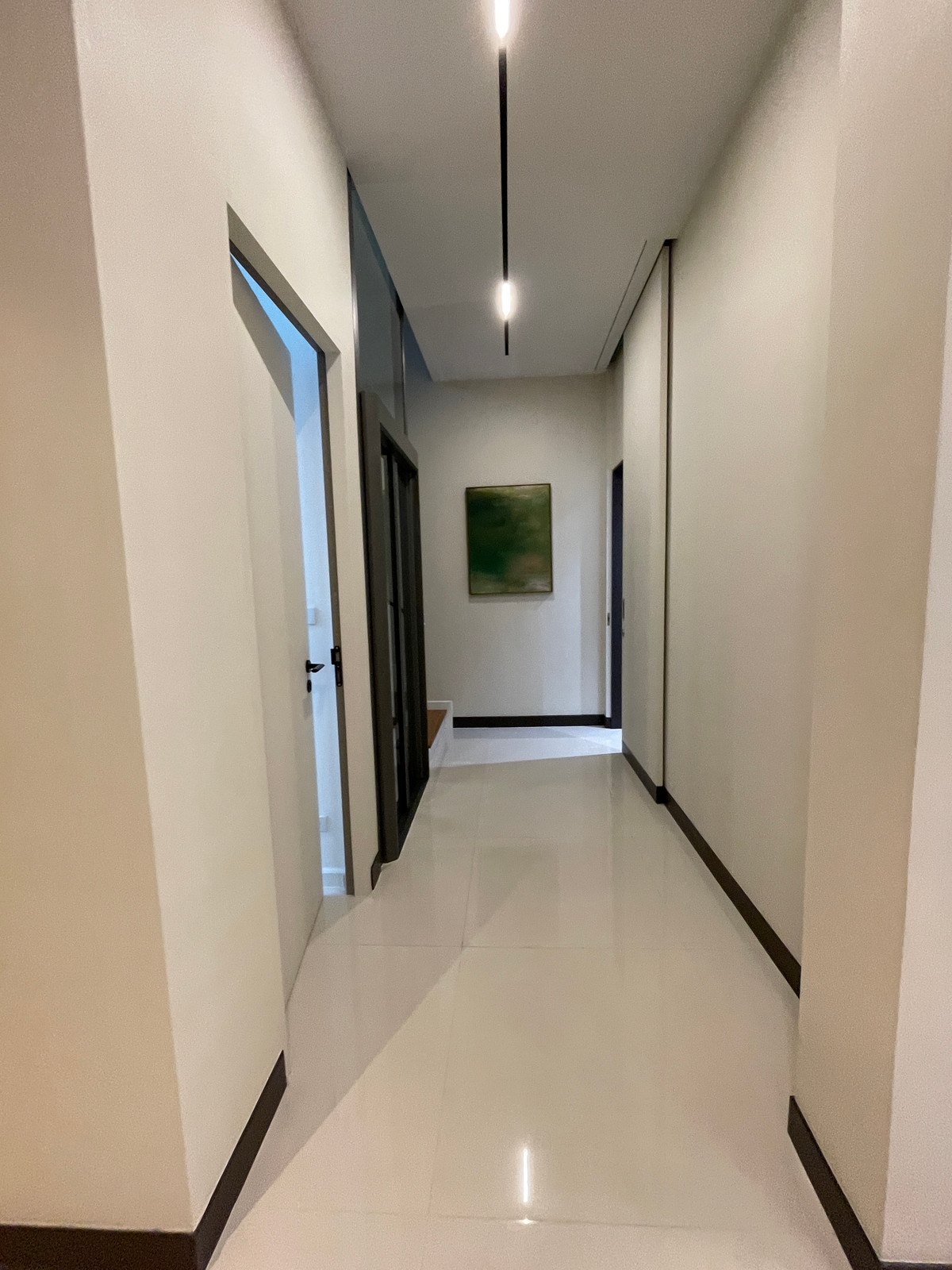 ขายบ้านโชคชัย4 ลาดพร้าว71 : ขายบ้านเดี่ยว Super Luxury THIRRA Ladprao แบบ Signature 575 ตร.ม. พร้อมสระว่ายน้ำส่วนตัว ตกแต่งครบพร้อมเครื่องใช้ไฟฟ้า ใกล้ MRT ภาวนา เพียง 700 ม.