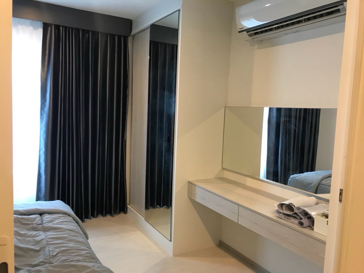 For RentCondoSamut Prakan,Samrong : For rent Aspire erawan (Aspire Erawan) 
 🛏️ 1 bedroom 🛁 1 bathroom 🛋️ 1 living room, size 27 sq m., 10th floor, Building B ✨ Price 10,000 baht ✨