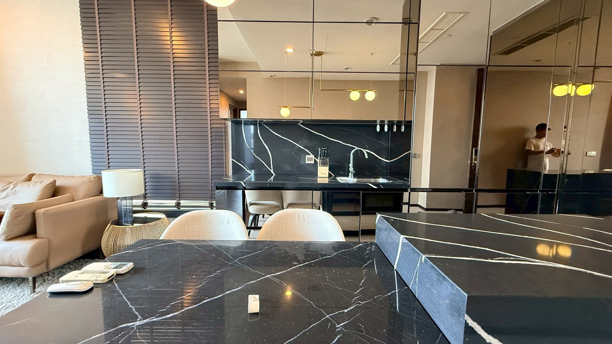 For RentCondoSukhumvit, Asoke, Thonglor : Condo for rent: The Esse 36, beautiful and new 2-bedroom unit, fully furnished, near BTS Thonglor. Special price.