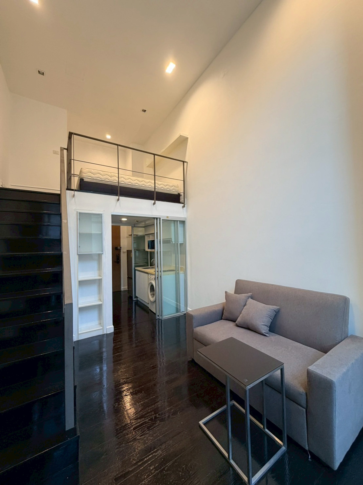 ให้เช่าคอนโดสุขุมวิท อโศก ทองหล่อ : 🐶🐱 คอนโดเลี้ยงสัตว์ได้ ใจกลางสุขุมวิท! ห้องรีโนเวทใหม่ น่าอยู่มาก✨