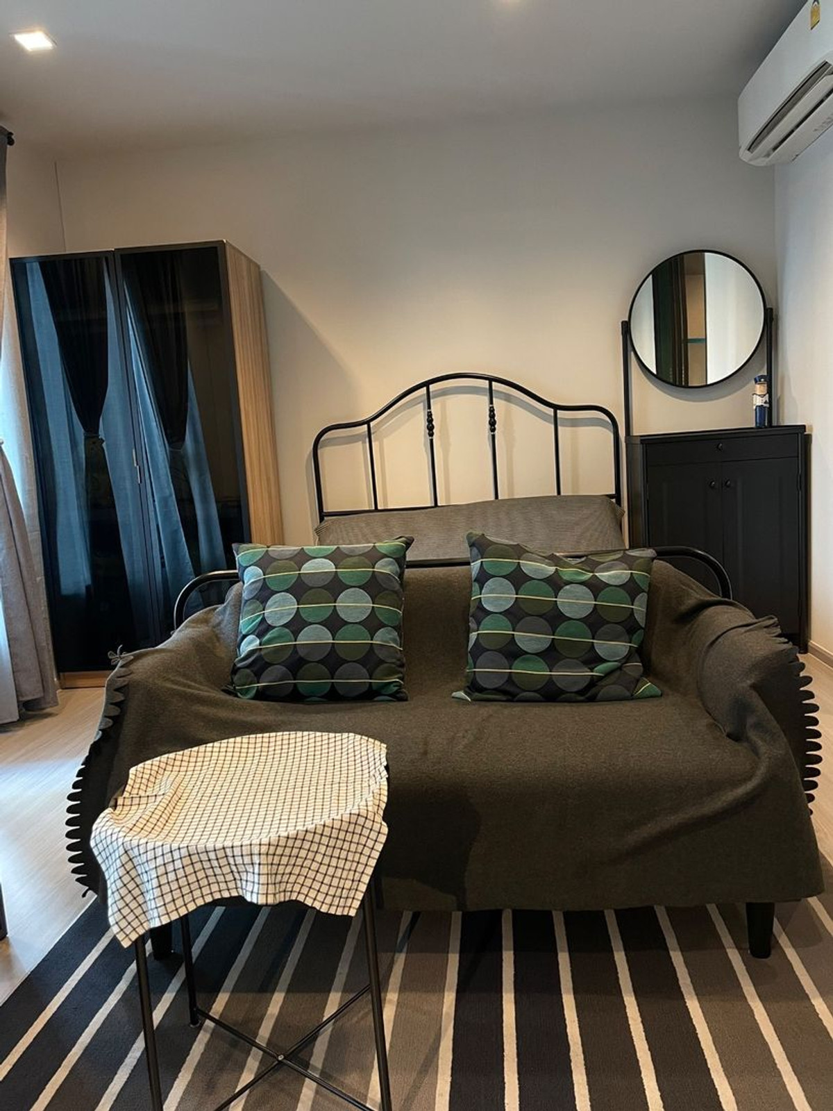 For RentCondoRama9, Petchburi, RCA : For rent life asoke rama 9, 9th floor