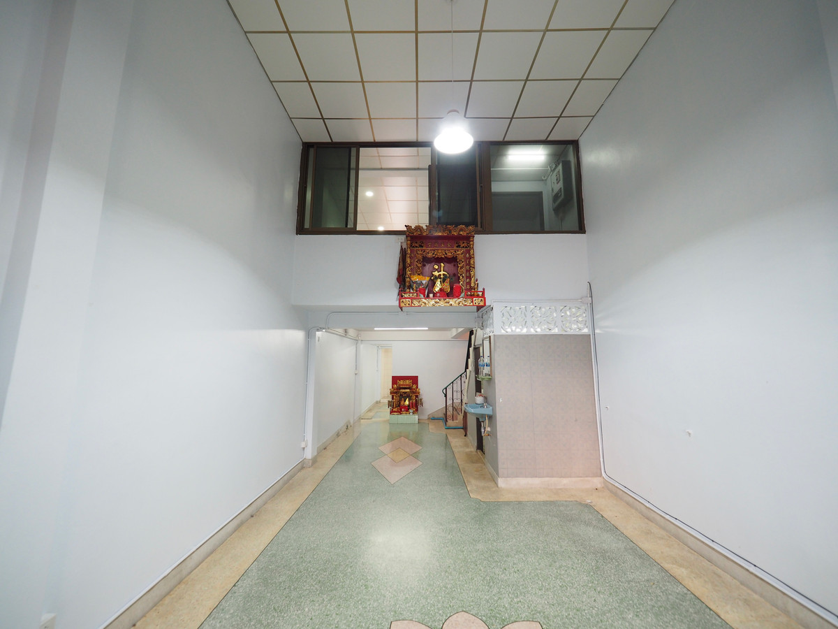 For RentTownhomeSathorn, Narathiwat : Renovated 4.5-storey townhouse with 1 car parking in Sathorn