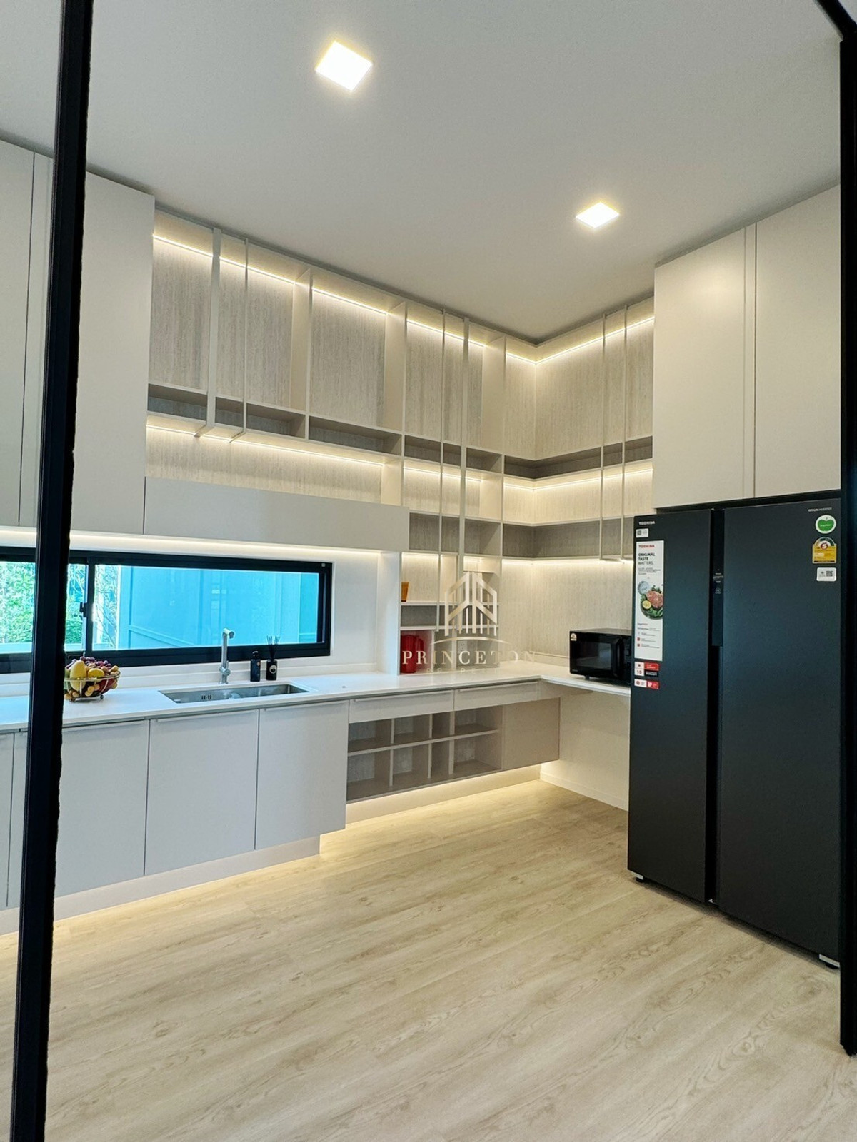 HousePattanakan, Srinakarin :  Luxury House For Sale or Rent VIVE Krungthep Kreetha next to Wellington School 📞092-4252445