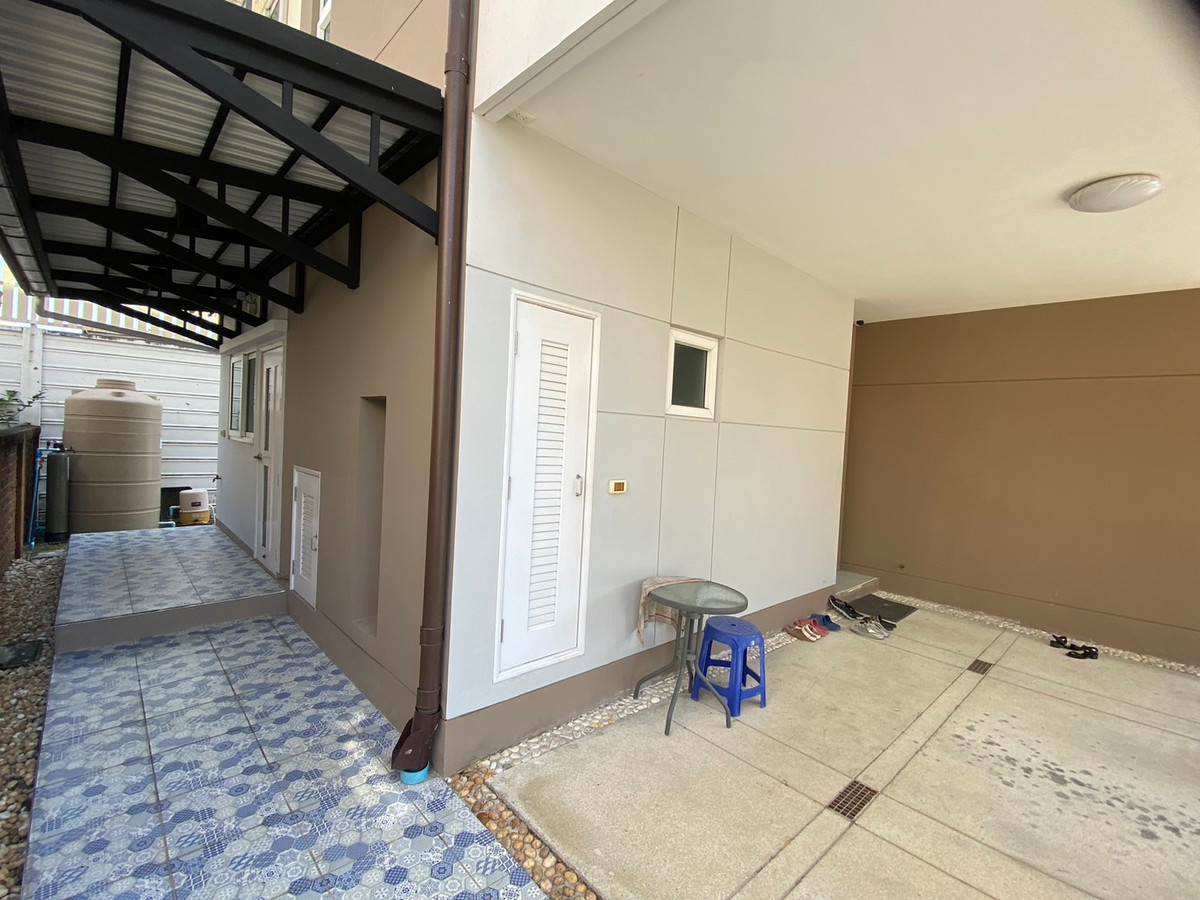 ขายบ้านสมุทรปราการ สำโรง : ขายบ้านเดี่ยว หลังมุม เลอนิโอ สุขุมวิท–เอราวัณ ใกล้ BTS โรงเรียนนายเรือ