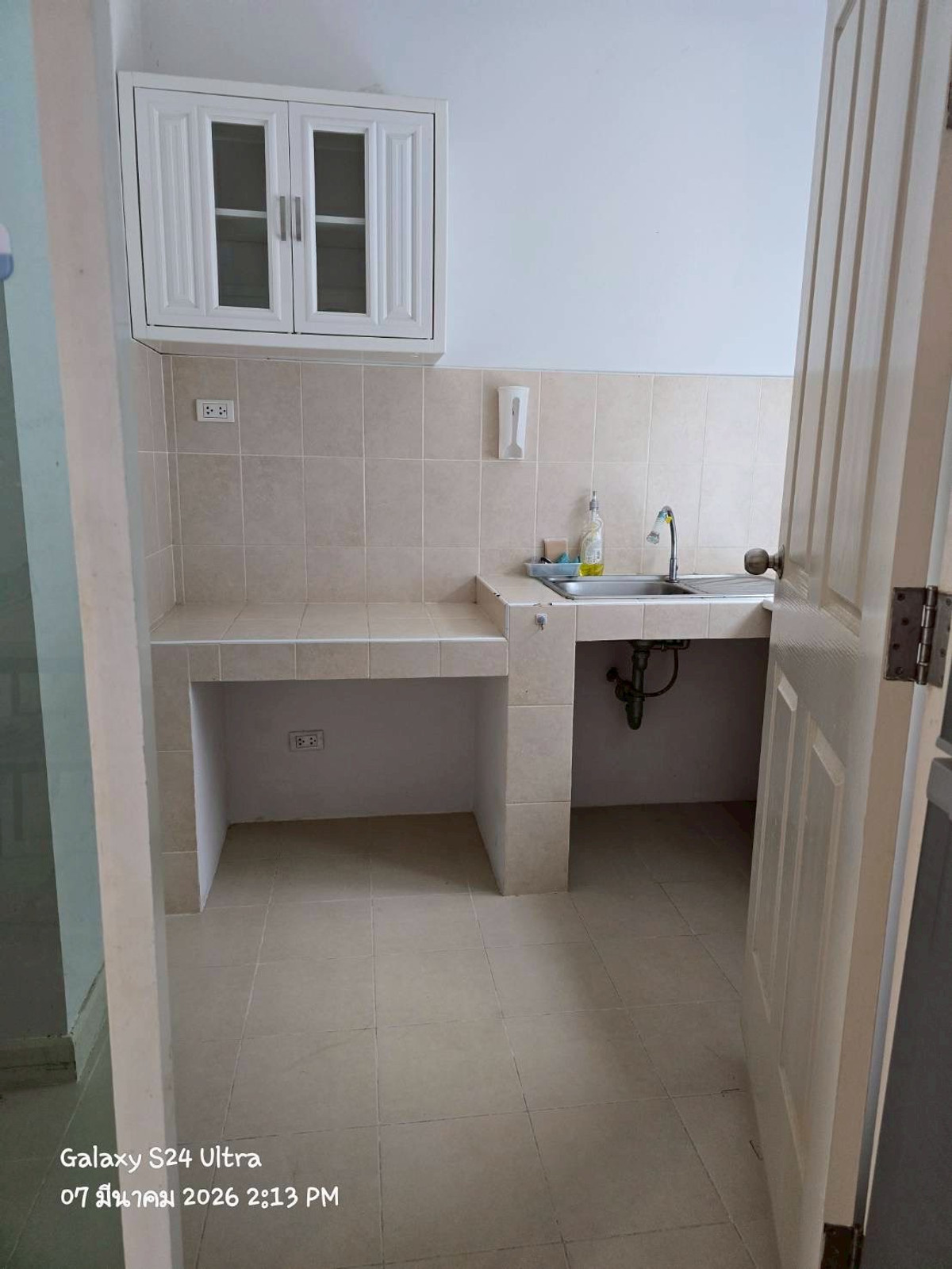 For RentTownhomeEakachai, Bang Bon : 27,000 baht for rent, newly decorated!! Single house mood