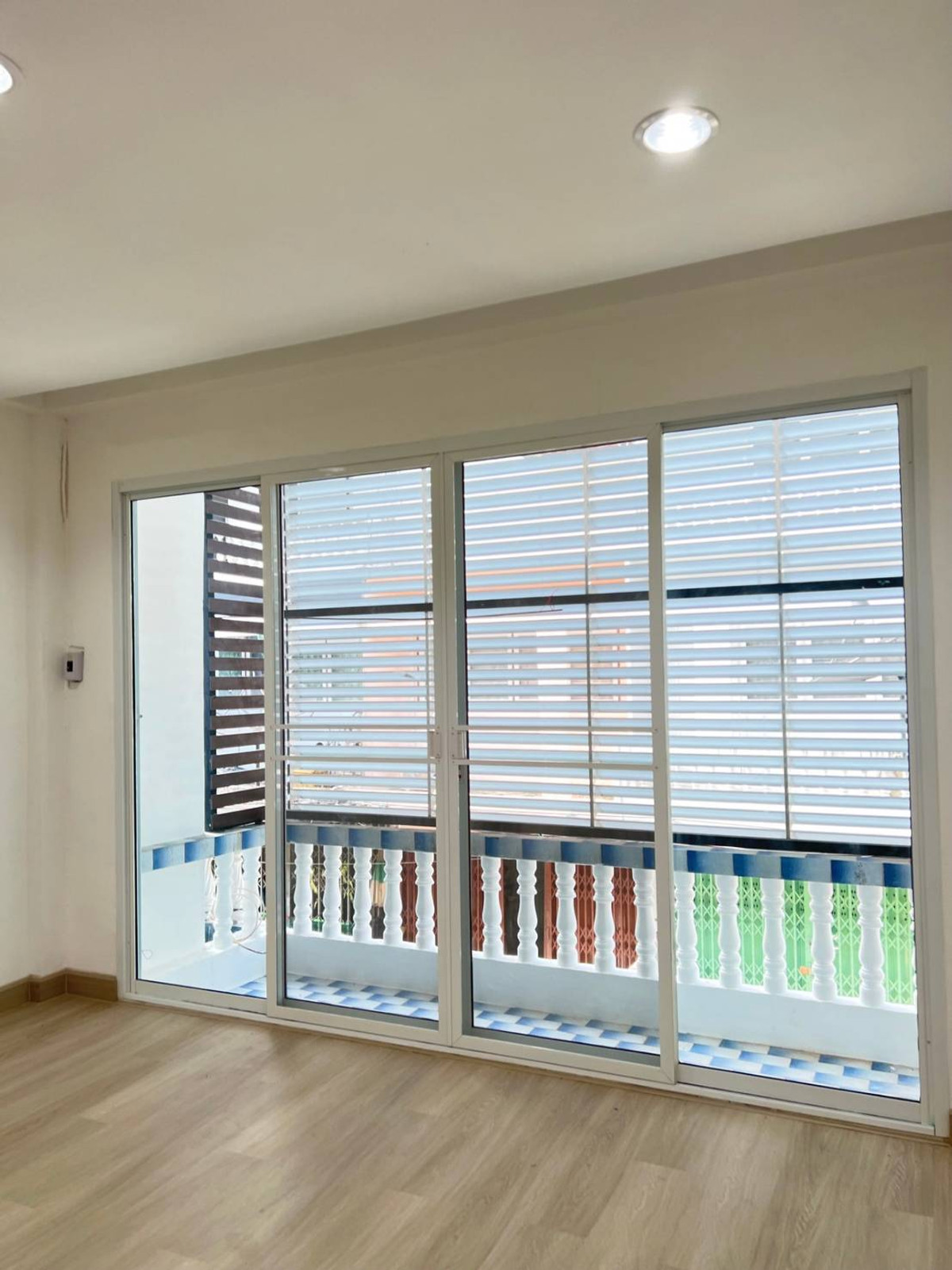 For RentShop HouseSukhumvit, Asoke, Thonglor : Commercial building for rent near BTS Bang Chak, only 2 minutes.