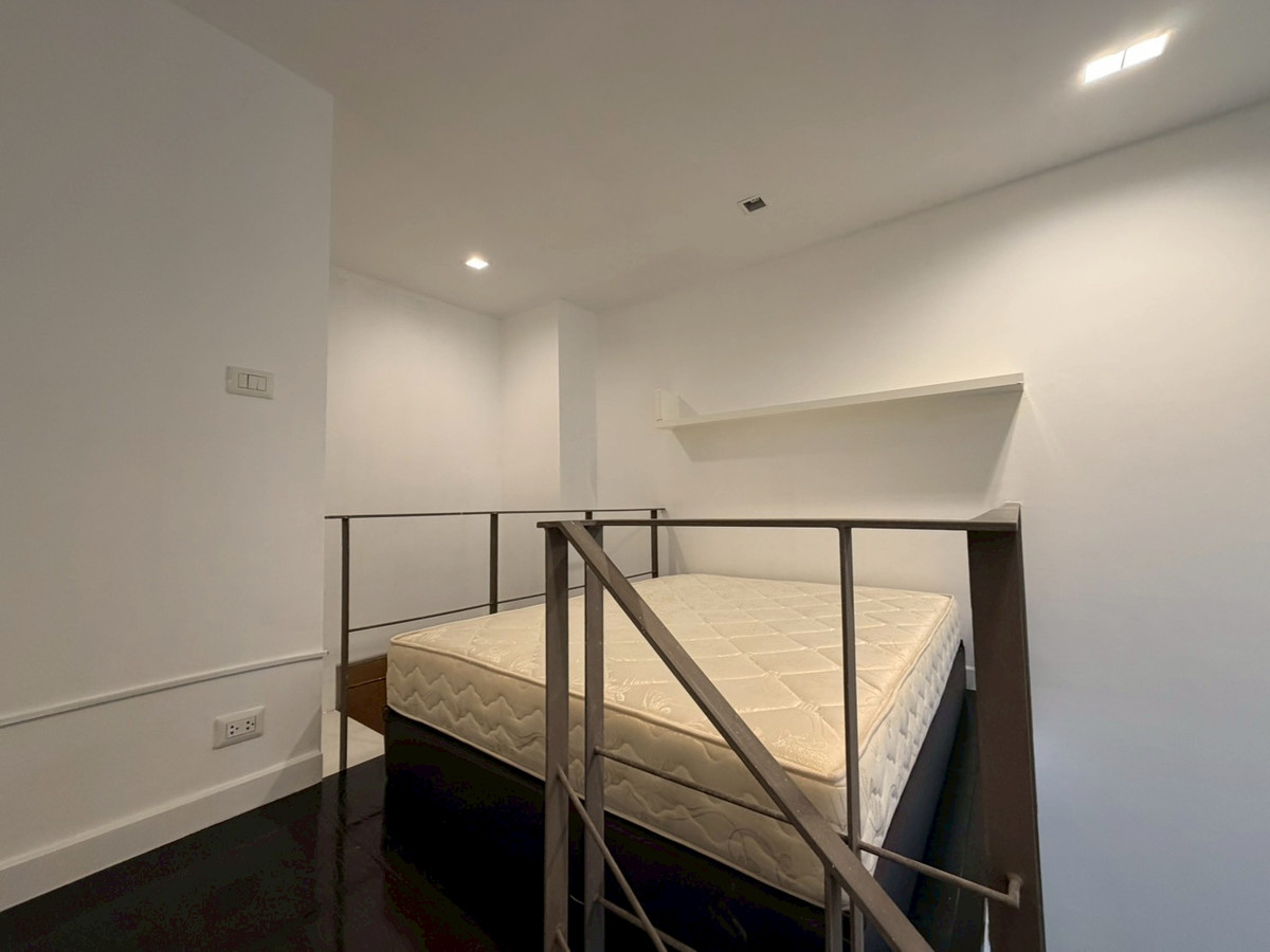 ให้เช่าคอนโดสุขุมวิท อโศก ทองหล่อ : 🐶🐱 คอนโดเลี้ยงสัตว์ได้ ใจกลางสุขุมวิท! ห้องรีโนเวทใหม่ น่าอยู่มาก✨