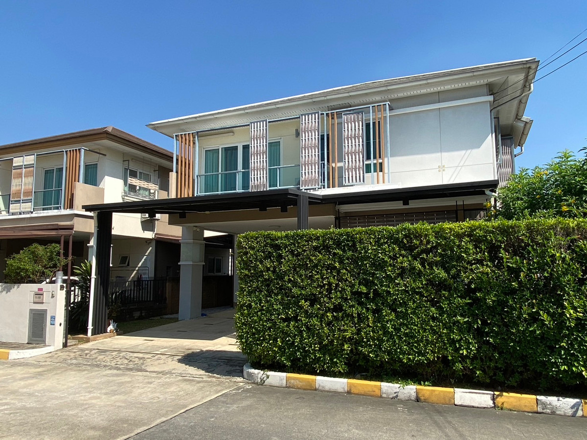 ขายบ้านสมุทรปราการ สำโรง : ขายบ้านเดี่ยว หลังมุม เลอนิโอ สุขุมวิท–เอราวัณ ใกล้ BTS โรงเรียนนายเรือ