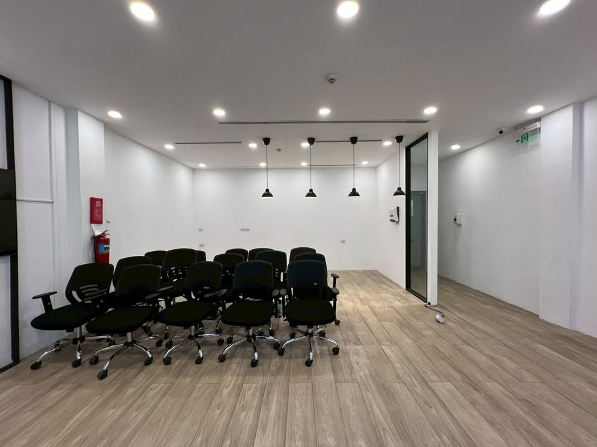 ให้เช่าสำนักงานอ่อนนุช อุดมสุข : RH031826 ให้เช่า อาคารสำนักงานออฟฟิศ พร้อมโกดัง ระบบไฟฟ้า 3 Phase ย่าน อุดมสุข สุขุมวิท 103