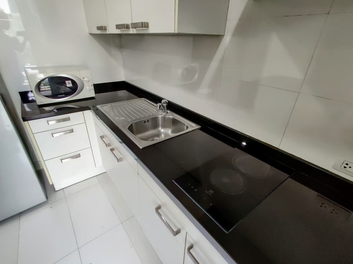 ให้เช่าคอนโดสุขุมวิท อโศก ทองหล่อ : ให้เช่า Baan Siri 31 ราคา 30,000 บาท [MKr260310]