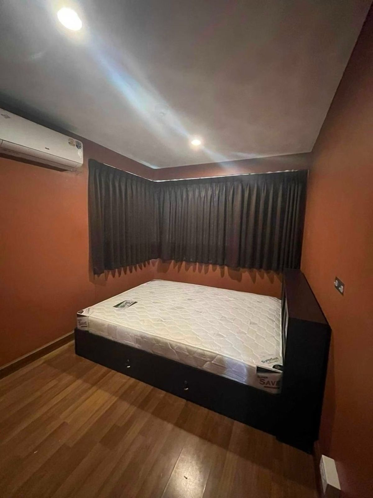 For RentCondoThaphra, Talat Phlu, Wutthakat : Metro Park Sathorn【𝐒𝐄𝐋𝐋 & 𝐑𝐄𝐍𝐓】🔥Warm-toned room, fully furnished, comfortable and relaxing atmosphere, perfect for those who love warm tones!🔥 Contact Line ID: @hacondo