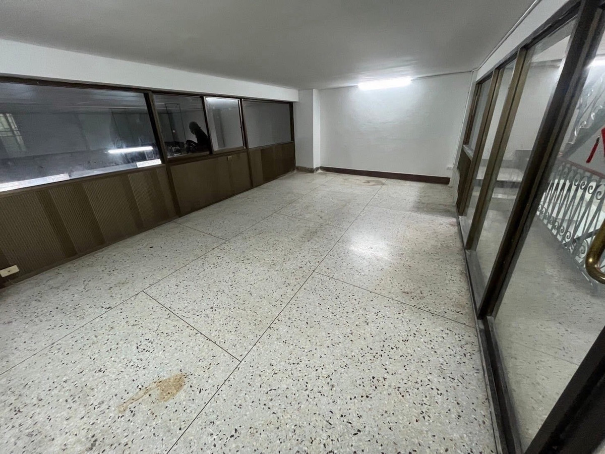 ให้เช่าอาคารพาณิชย์เยาวราช บางลำพู : อาคารพาณิชย์ให้เช่า 2 คูหา สวนมะลิ ใกล้ MRT วัดมังกร เหมาะทำร้านอาหาร คาเฟ่ โฮมออฟฟิศ ในย่านการค้าใกล้เยาวราชและสามย่าน