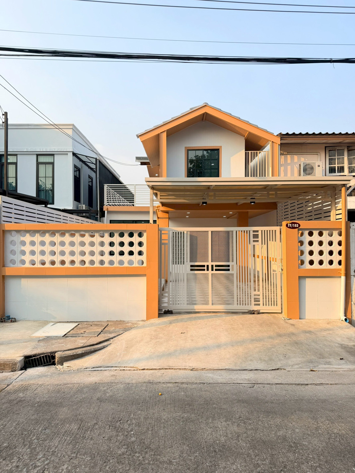 ขายบ้านเกษตร นวมินทร์ ลาดปลาเค้า : ขายบ้าน บ้านเฟรนชิฟ หน้ากว้าง รีโนเวทใหม่ ลาดพร้าว เขต ลาดพร้าว กรุงเทพ CX-147476