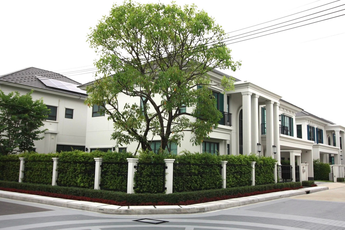 บ้านบางนา แบริ่ง ลาซาล : Setthasiri Bangna km 10: 5bed 6bath 102sqwah 377sqm. Sell: 45,000,000 Rent: 320,000/mth Am: 0656199198