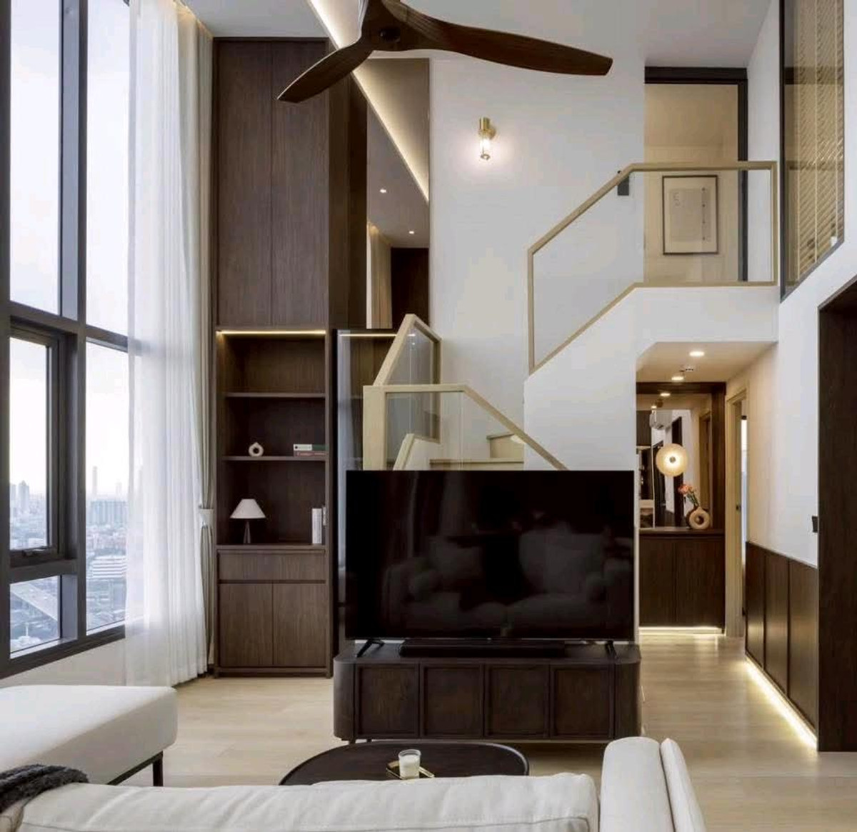 ให้เช่าคอนโดคลองเตย กล้วยน้ำไท : ให้เช่า Life Rama 4 - Asoke ห้อง Duplex 