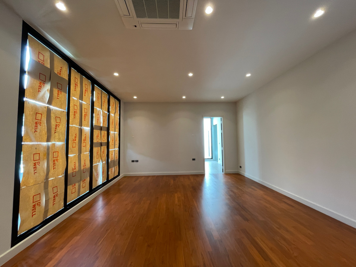 ขายบ้านรามคำแหง หัวหมาก : [ขาย] ARNA Rama 9 บ้านเดี่ยว Super Luxury 3 ชั้น พร้อมสระว่ายน้ำส่วนตัว และดาดฟ้า | ทำเลทองหลัง The Mall รามฯ ใกล้ MRT สายสีส้ม