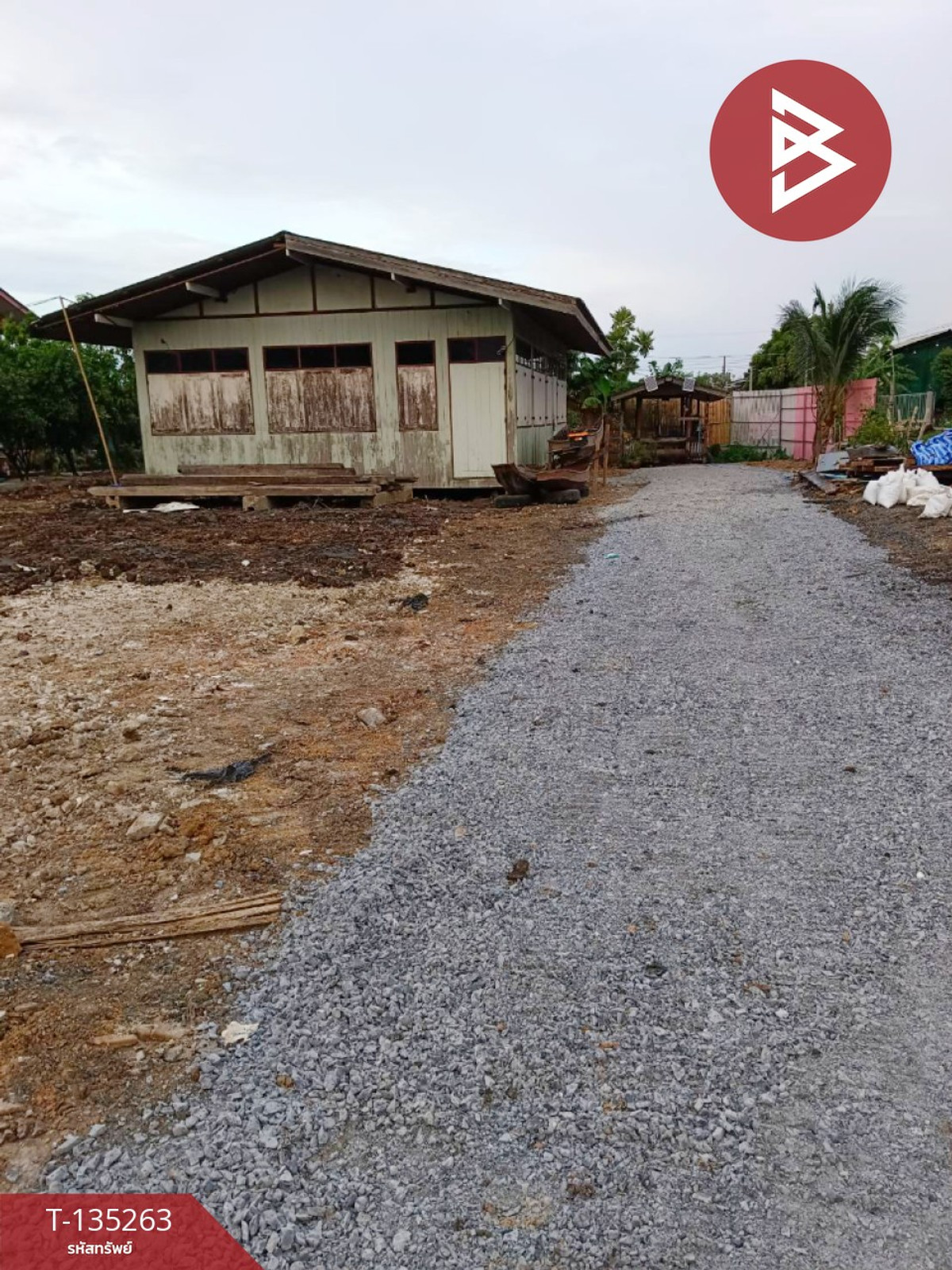 ขายที่ดินนนทบุรี บางใหญ่ บางบัวทอง : ขายบ้านเดี่ยวพร้อมที่ดิน เนื้อที่ 2 งาน 89 ตร.วา บางกรวย นนทบุรี