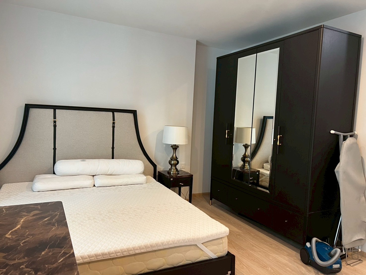 ให้เช่าคอนโดรัชดา ห้วยขวาง : ให้ เช่า ด่วน Noble revolve ratchada  โนเบิล รีวอลฟ์ รัชดา  (2ห้องนอน 2ห้องน้ำ)