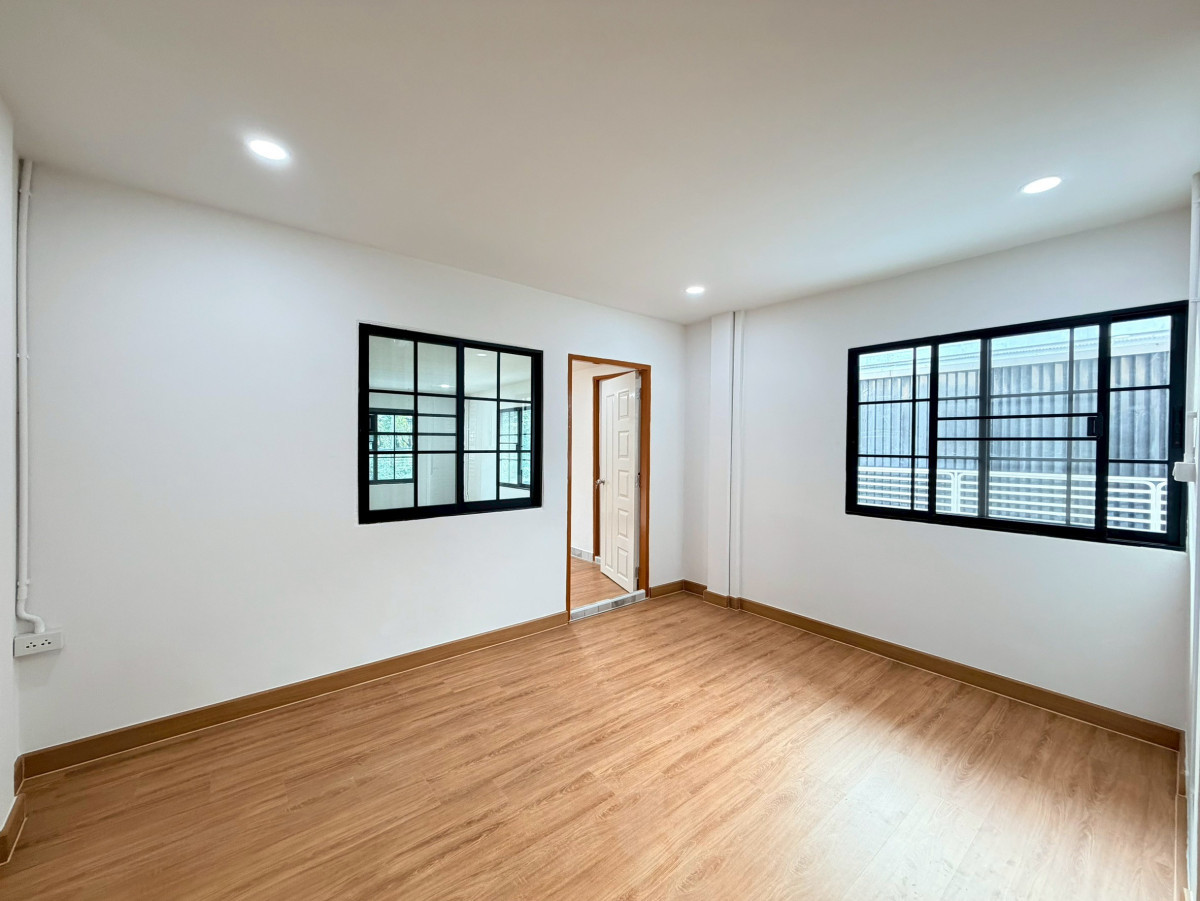 ขายบ้านเกษตร นวมินทร์ ลาดปลาเค้า : ขายบ้าน บ้านเฟรนชิฟ หน้ากว้าง รีโนเวทใหม่ ลาดพร้าว เขต ลาดพร้าว กรุงเทพ CX-147476