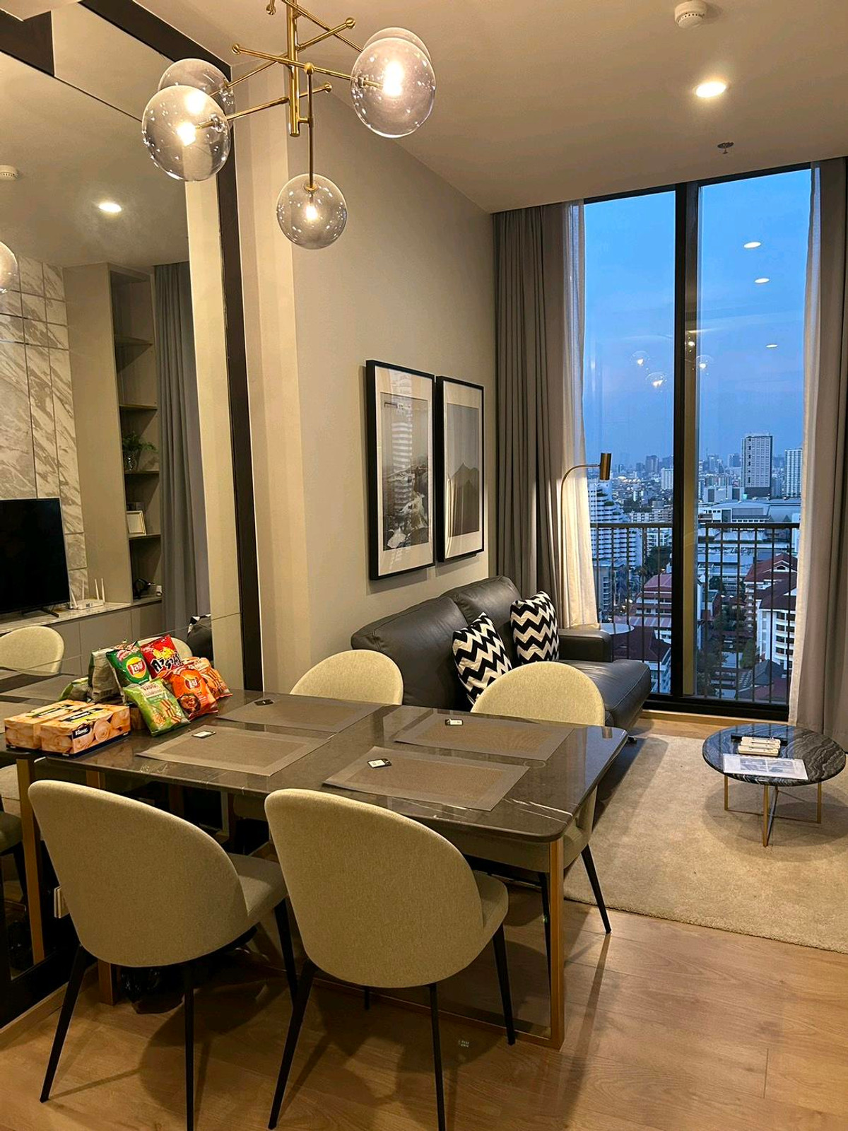 For RentCondoSukhumvit, Asoke, Thonglor : For rent: Noble BE19 (Noble BE19)
​2 bedrooms, 2 bathrooms, fully furnished, city view
