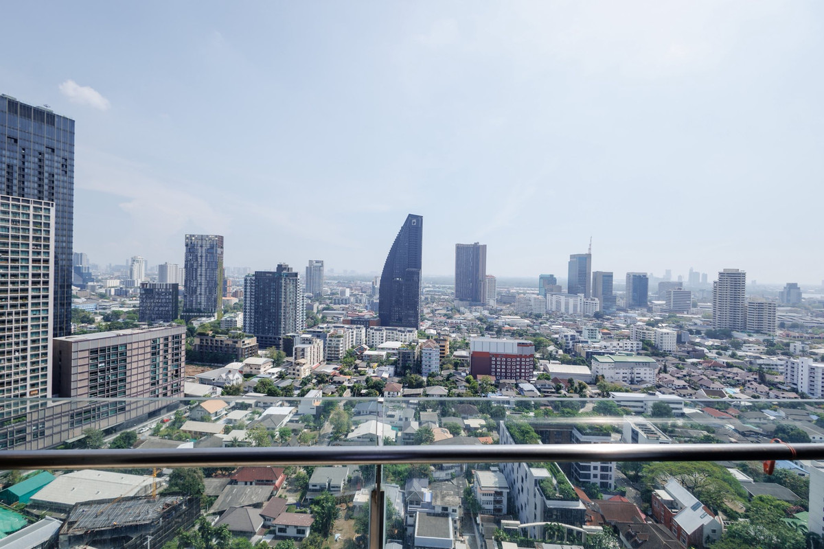For RentCondoSukhumvit, Asoke, Thonglor : For Rent: Beatniq Sukhumvit 32, 120,000 THB [TTr260306]