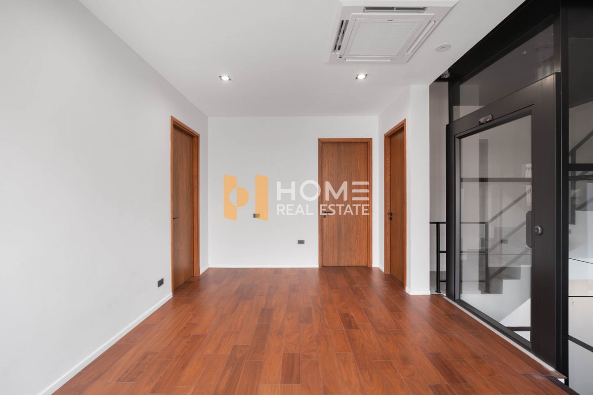 For SaleHouseSapankwai,Jatujak : House with Land TERRA HAUS Vibha - Phahon 21 / 4 Bedrooms (FOR SALE) TPM328