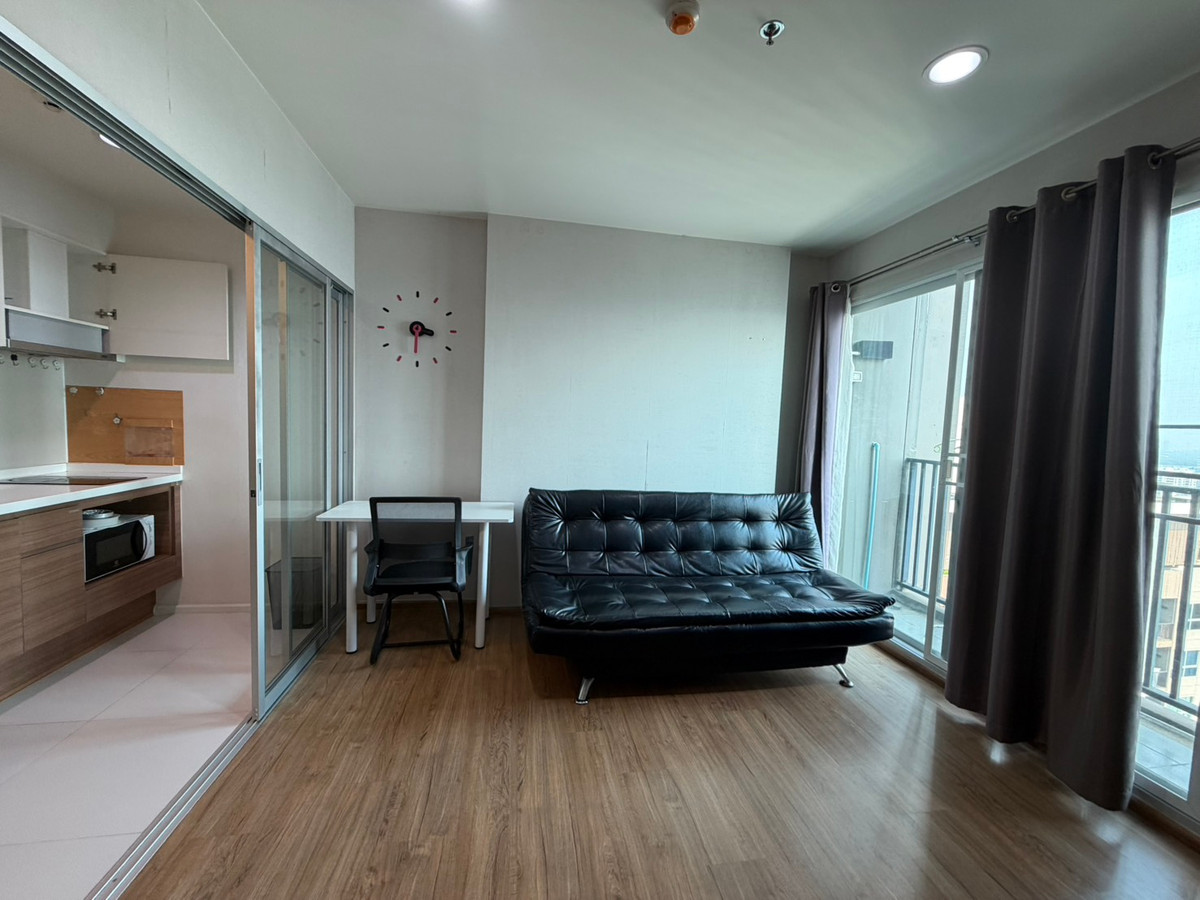 For RentCondoSathorn, Narathiwat : For urgent rent, fuse chan sathorn, 37 sq m., room ready to move in.