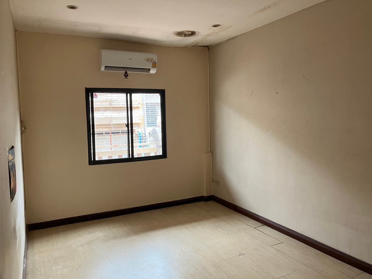 ให้เช่าทาวน์โฮมนวมินทร์ รามอินทรา : ⚡ ให้เช่า ทาวน์โฮม 3 ชั้น หมู่บ้านสหโชค ซอย รามอินทรา 34 แยก 26 ใกล้ BTS ขนาด 18 ตร.ว. ⚡