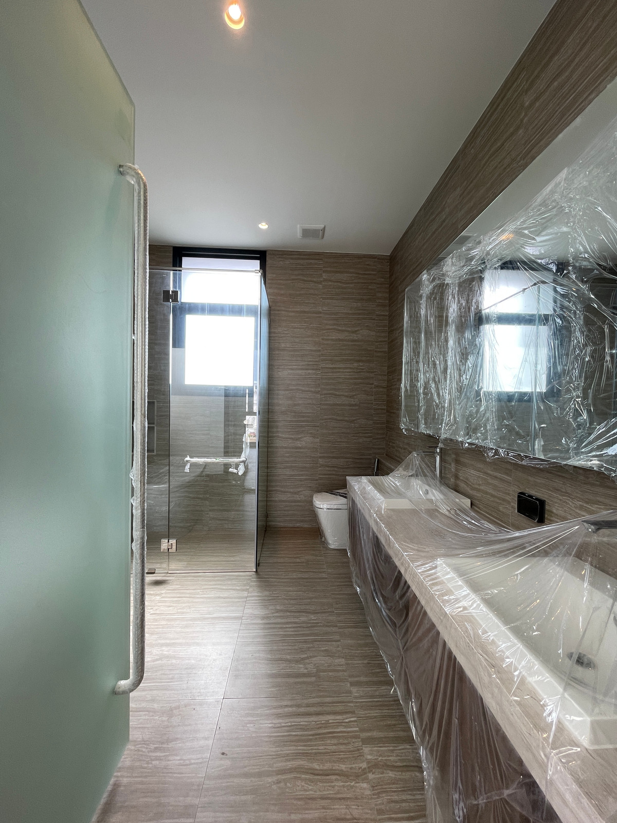 ขายบ้านรามคำแหง หัวหมาก : [ขาย] ARNA Rama 9 บ้านเดี่ยว Super Luxury 3 ชั้น พร้อมสระว่ายน้ำส่วนตัว และดาดฟ้า | ทำเลทองหลัง The Mall รามฯ ใกล้ MRT สายสีส้ม