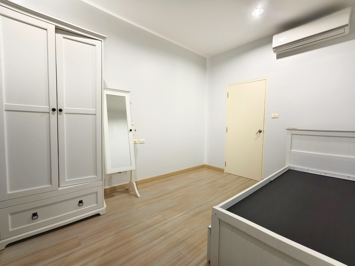 บ้านมีนบุรี-ร่มเกล้า : ขาย ให้เช่า บ้านเดี่ยว แปลงริม Parkway Aliv รามคำแหง (ปาร์คเวย์ชาเล่ต์ เฟสใหม่) ติดรถไฟฟ้า 3 ห้องนอน 3 ห้องน้ำ บ้านสวยไม่ต้องซ่อม พร้อมตกแต่ง