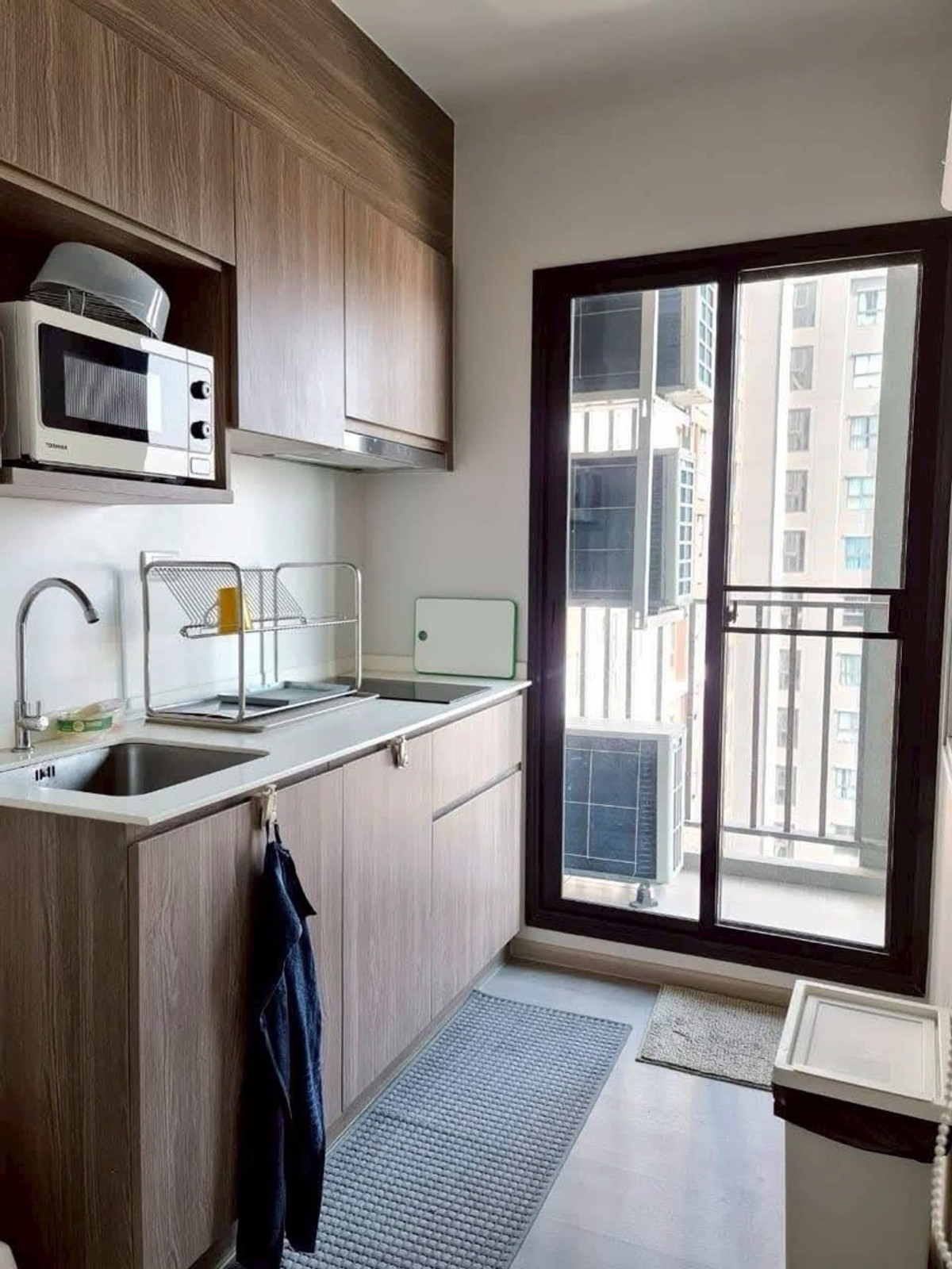 ขายคอนโดปิ่นเกล้า จรัญสนิทวงศ์ : 💙@condocurator 💙 ขาย The Parkland Charan - Pinklao ห้องใหญ่ เฟอร์นิเจอร์ครบ [PM0302]