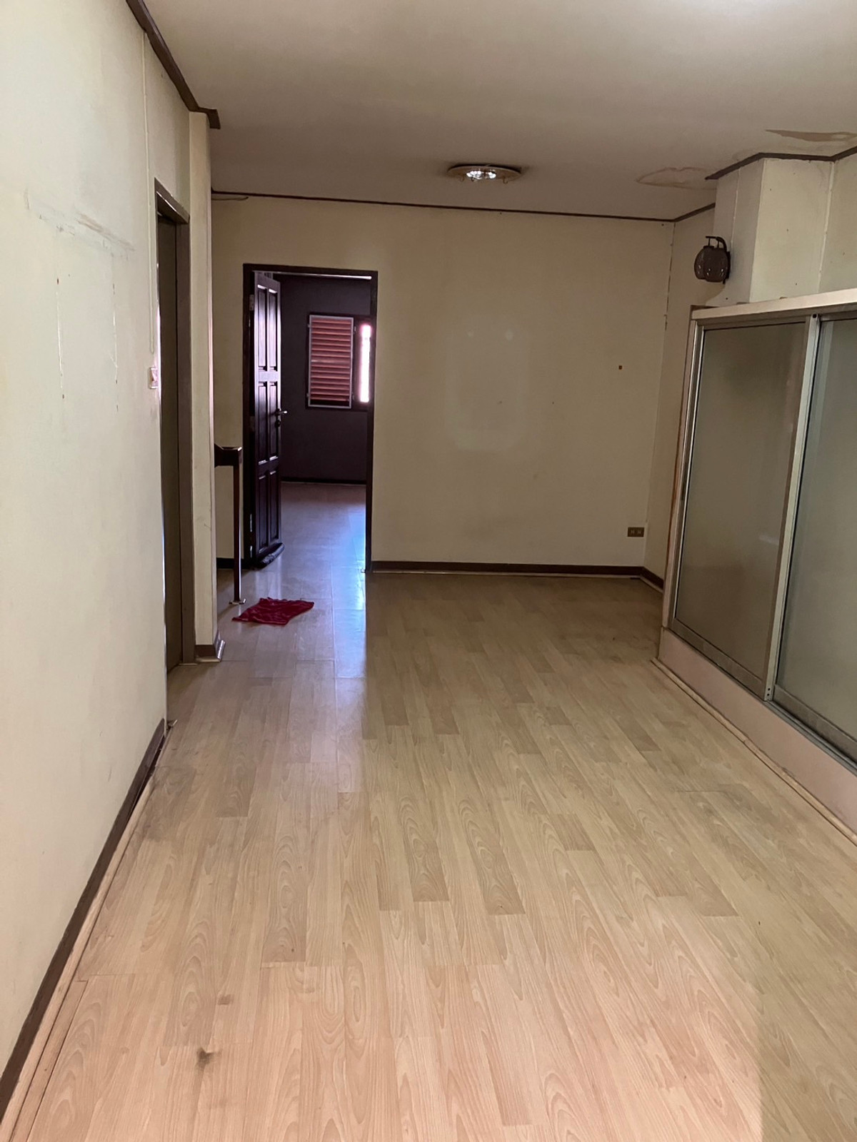 ให้เช่าทาวน์โฮมนวมินทร์ รามอินทรา : ⚡ ให้เช่า ทาวน์โฮม 3 ชั้น หมู่บ้านสหโชค ซอย รามอินทรา 34 แยก 26 ใกล้ BTS ขนาด 18 ตร.ว. ⚡