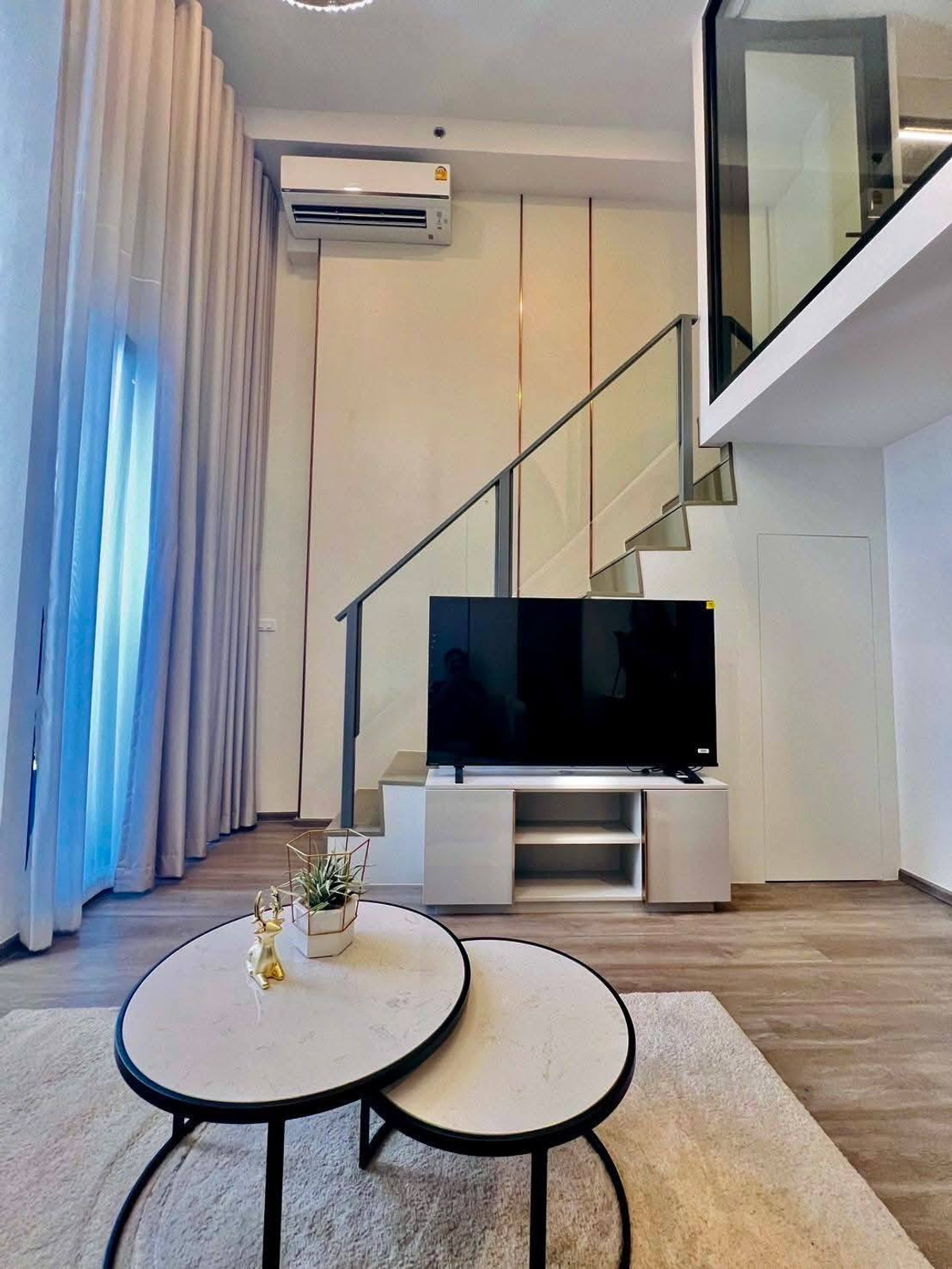 For RentCondoKasetsart, Ratchayothin : 🌿So Origin Kaset Interchange – Duplex Condo for Rent | High Ceiling✨