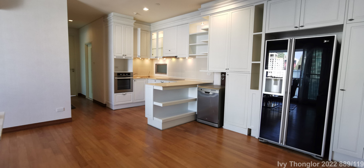 ให้เช่าคอนโดสุขุมวิท อโศก ทองหล่อ : เช่า 4 ห้องนอน 4 ห้องน้ำ ไอวี่ ทองหล่อ