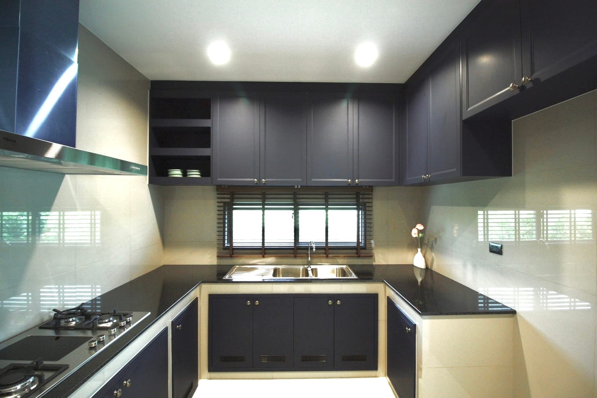 บ้านบางนา แบริ่ง ลาซาล : Setthasiri Bangna km 10: 5bed 6bath 102sqwah 377sqm. Sell: 45,000,000 Rent: 320,000/mth Am: 0656199198