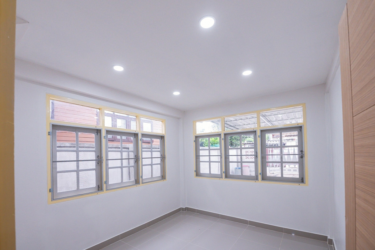 For SaleHouseLadprao101, Happy Land, The Mall Bang Kapi : Single house Lat Phrao 101 Soi 42 Intersection 8 / 3 Bedrooms (FOR SALE) FAHS031