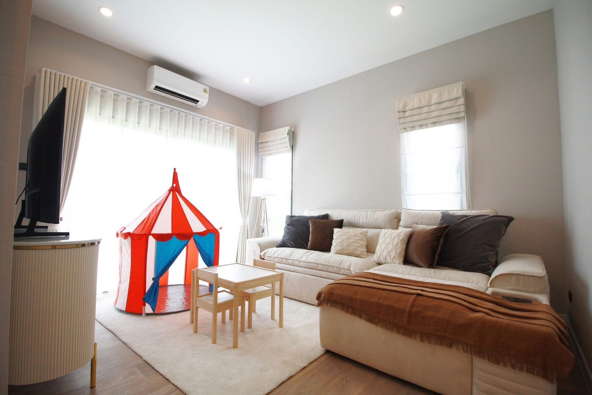 บ้านบางนา แบริ่ง ลาซาล : Setthasiri Bangna km 10: 5bed 6bath 102sqwah 377sqm. Sell: 45,000,000 Rent: 320,000/mth Am: 0656199198