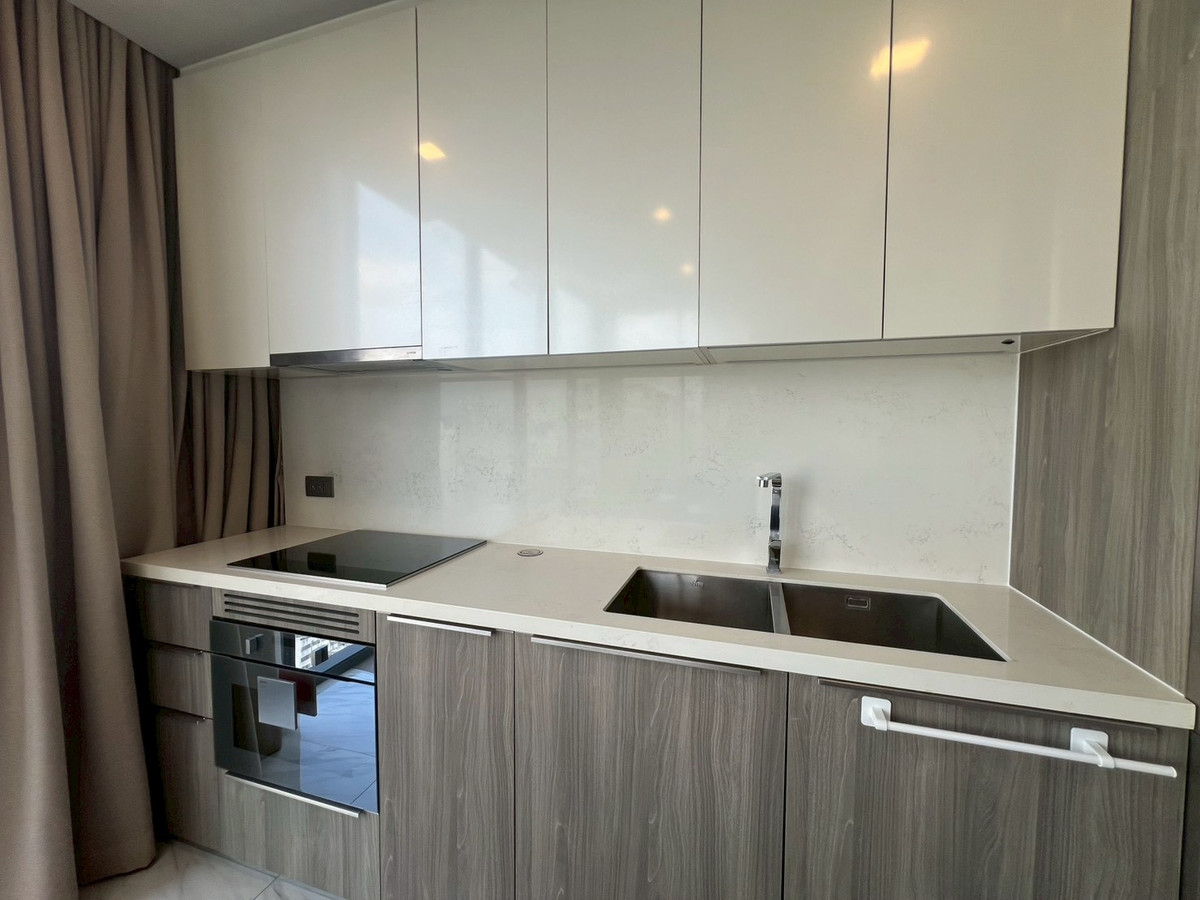 For RentCondoSukhumvit, Asoke, Thonglor : 2 bedroom for rent at Celes Asoke – Luxury Condo, very convenient to travel, in the heart of Asoke, opposite Terminal 21.