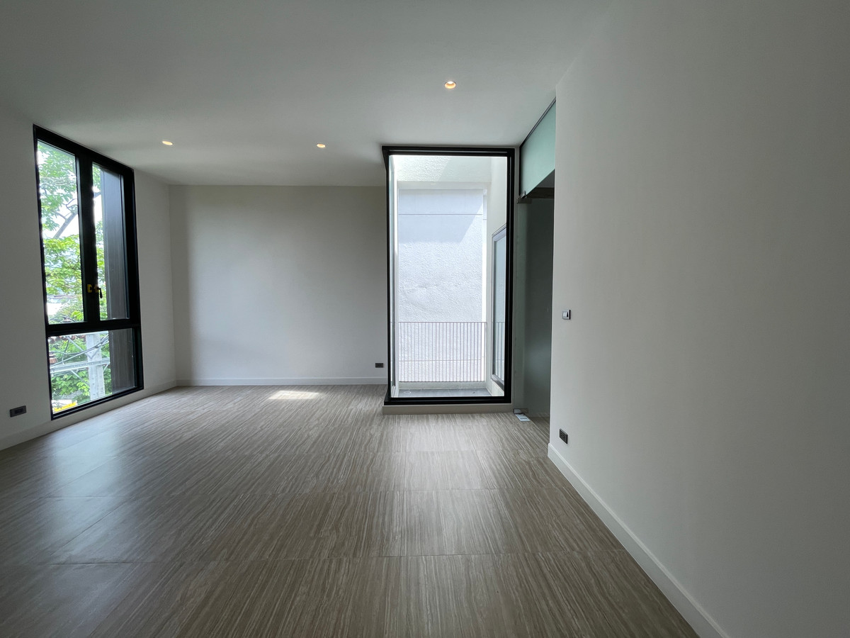 ขายบ้านรามคำแหง หัวหมาก : [ขาย] ARNA Rama 9 บ้านเดี่ยว Super Luxury 3 ชั้น พร้อมสระว่ายน้ำส่วนตัว และดาดฟ้า | ทำเลทองหลัง The Mall รามฯ ใกล้ MRT สายสีส้ม