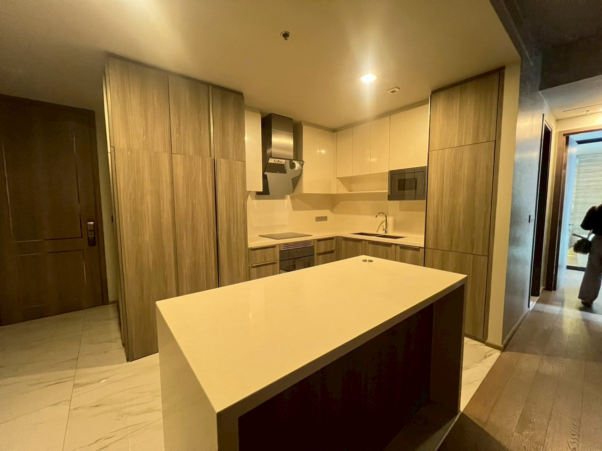 For RentCondoSukhumvit, Asoke, Thonglor : 2 bedroom for rent at Celes Asoke – Luxury Condo in the heart of Asoke, very convenient to travel.