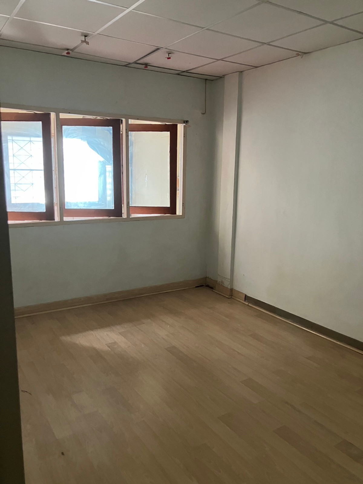 ให้เช่าทาวน์โฮมนวมินทร์ รามอินทรา : ⚡ ให้เช่า ทาวน์โฮม 3 ชั้น หมู่บ้านสหโชค ซอย รามอินทรา 34 แยก 26 ใกล้ BTS ขนาด 18 ตร.ว. ⚡