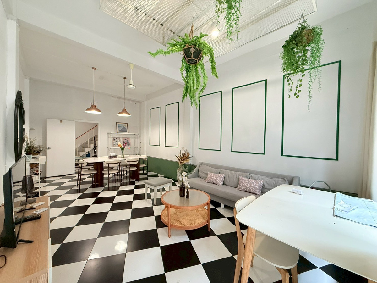 ให้เช่าทาวน์โฮมสุขุมวิท อโศก ทองหล่อ : 🏠🌲 ให้เช่า ทาวน์โฮม สุขุมวิท 65 ใกล้  BTS Ekamai