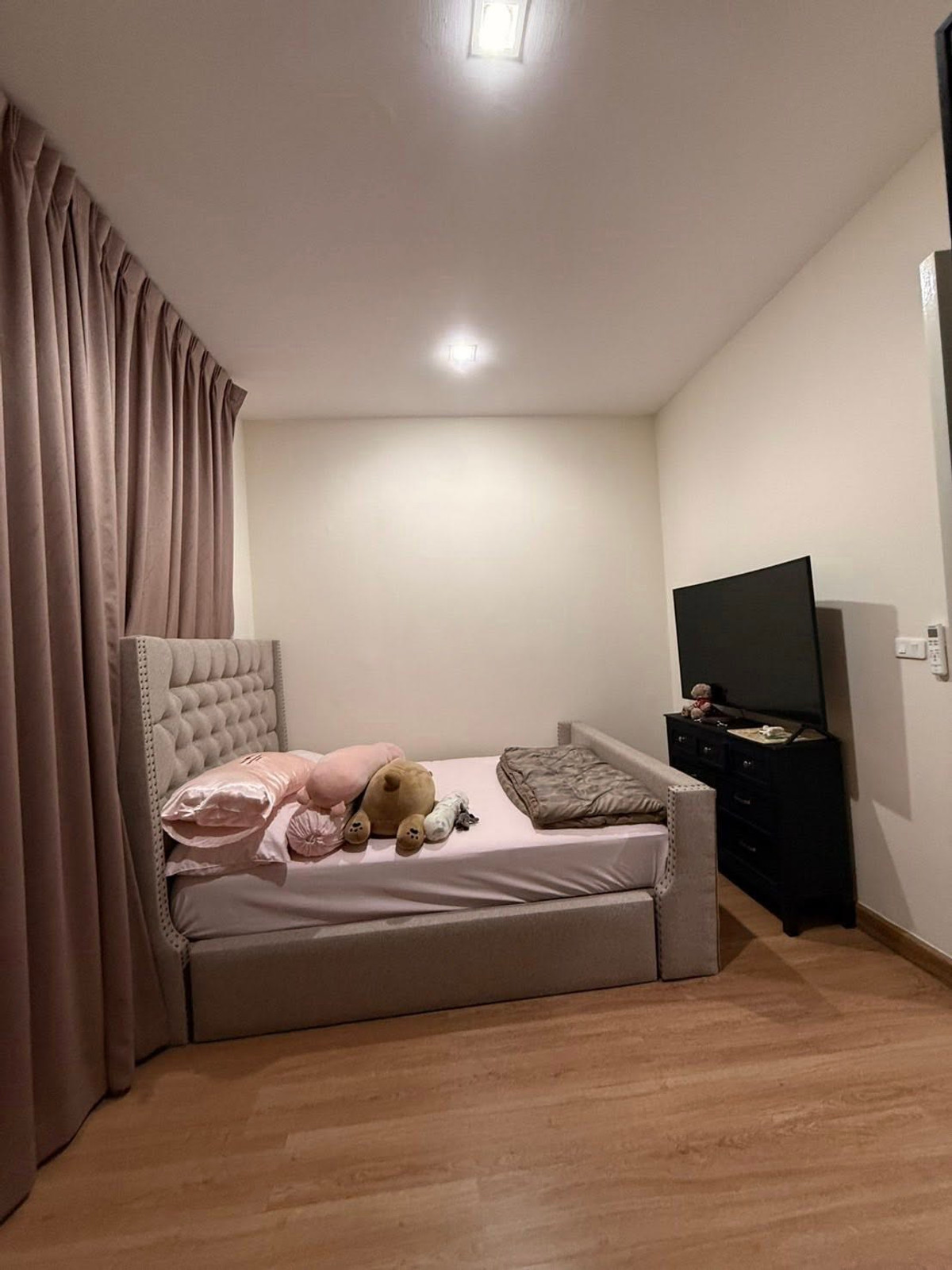 For SaleTownhomeLadkrabang, Suwannaphum Airport : Beautiful built-in, 16.3 sq m, 3 bedrooms, 2 bathrooms, 2-story townhome, Golden Town 3, Bangna, Suan Luang.